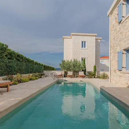 Seafront Adriatica With Pool * Dobropoljana