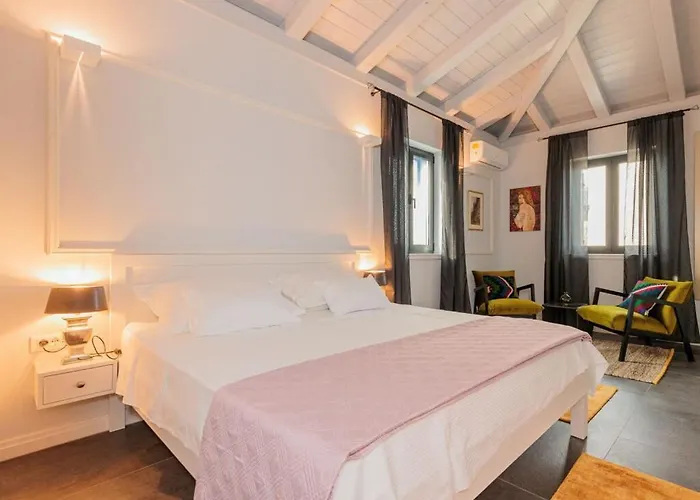 Seafront Adriatica With Pool