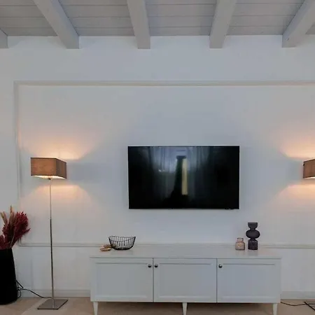 Seafront Adriatica With Pool *