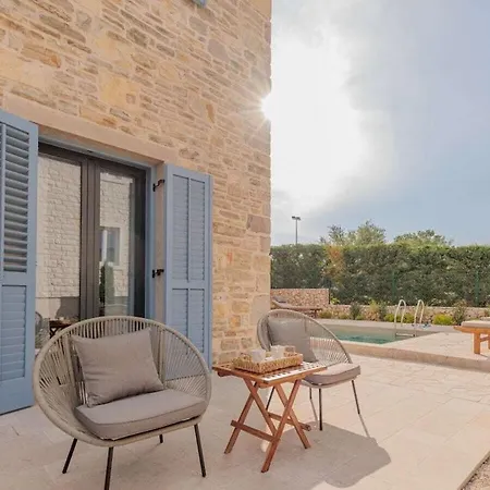 Seafront Adriatica With Pool *