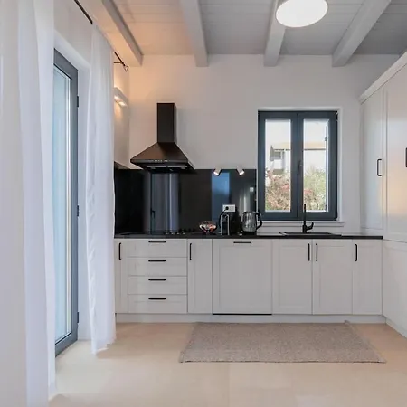 Seafront Adriatica With Pool *