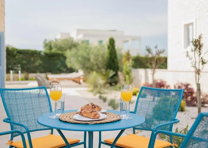 Seafront Adriatica With Pool Vila *