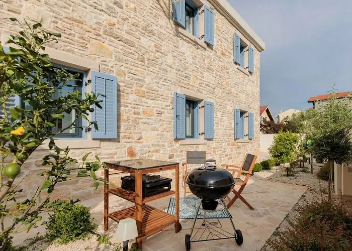 Seafront Adriatica With Pool ヴィラ Dobropoljana