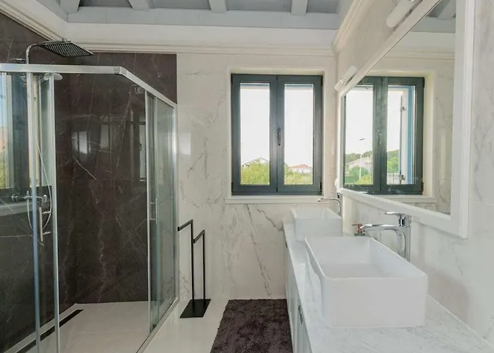 Seafront Adriatica With Pool ヴィラ