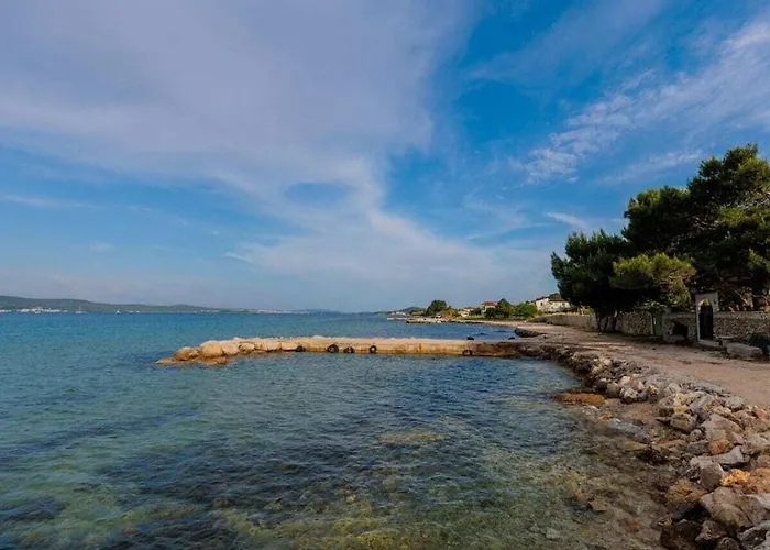 Seafront Adriatica With Pool Vila *