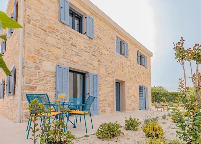 Seafront Adriatica With Pool Vila