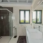Seafront Adriatica With Pool Villa