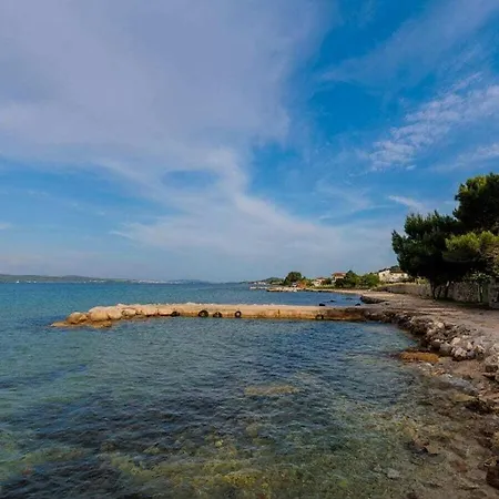 Seafront Adriatica With Pool Villa *